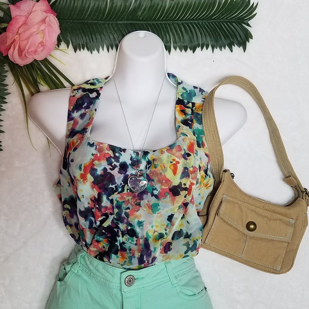 Calvin Klein Ruffle Top - Picture 4 of 7